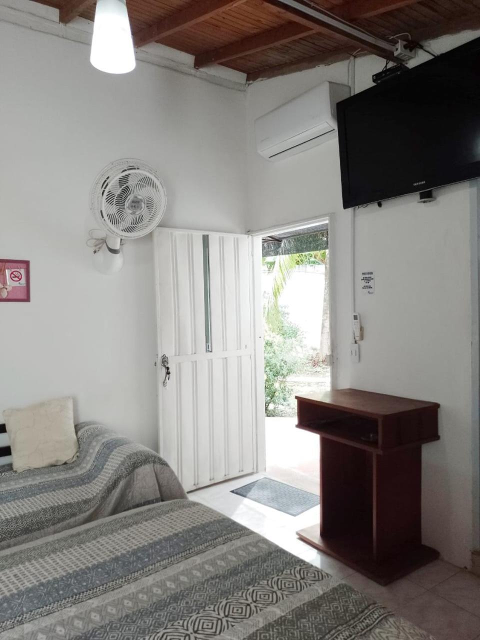 Hostal Corales Tolu Exterior photo